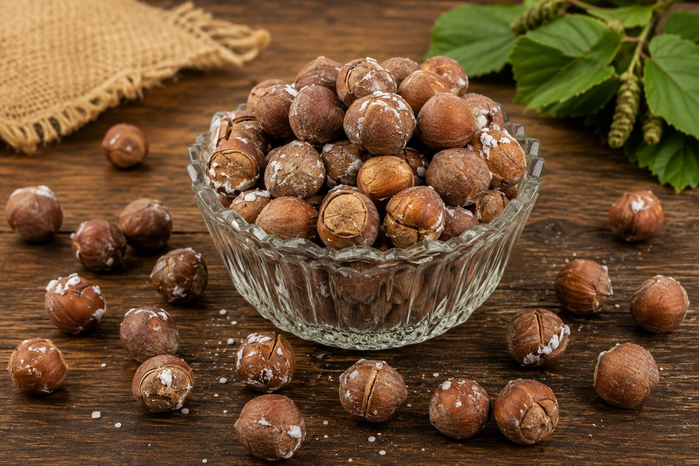 فندق نمکی با پوست ترد و درجه یک 500 گرمی 