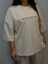 تیشرت باکسی never look وسط خط