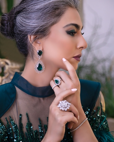 Emerald earing