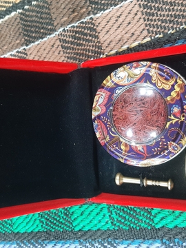 پک کادویی زعفران ۲گرمی  با هاون 