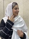 شال موهر منگوله دار