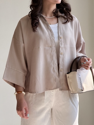 شومیز آیرا