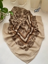 روسری نخی گل درشت 