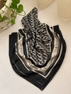 مینی اسکارف نخی سفید مشکی