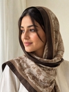 روسری نخی طرح گل