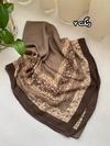 روسری نخی وسط خلوت 