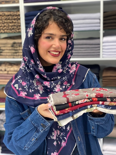 روسری نخی دور دست دوز 