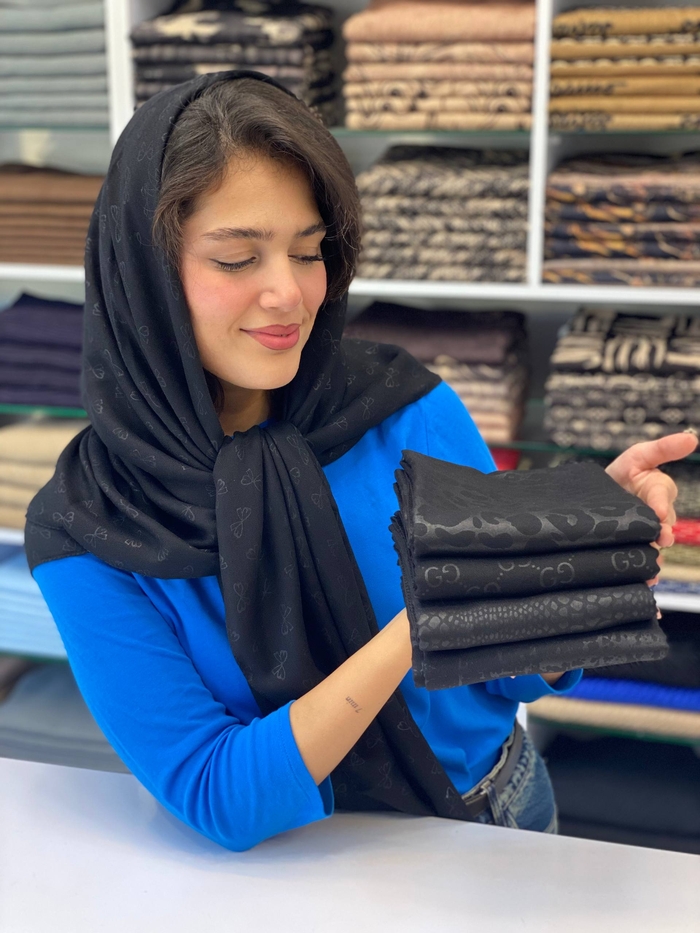 روسری ژاکارد دور دوخت
