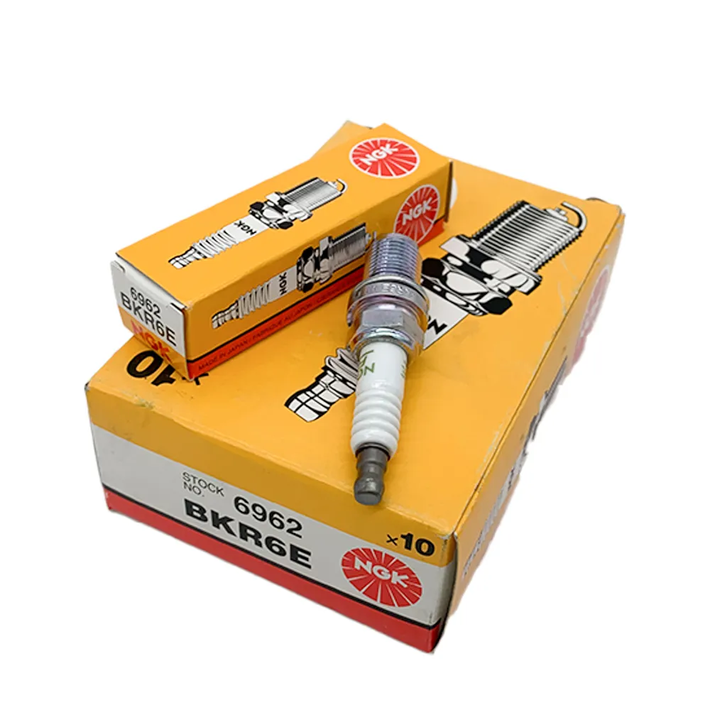 شمع NGK6962پایه کوتاه تک پلاتین (BKR6E)مناسب خودرو  ساینا(4عدد)