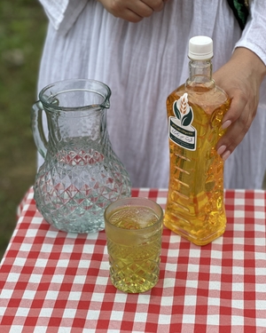 شربت بیدمشک زعفران